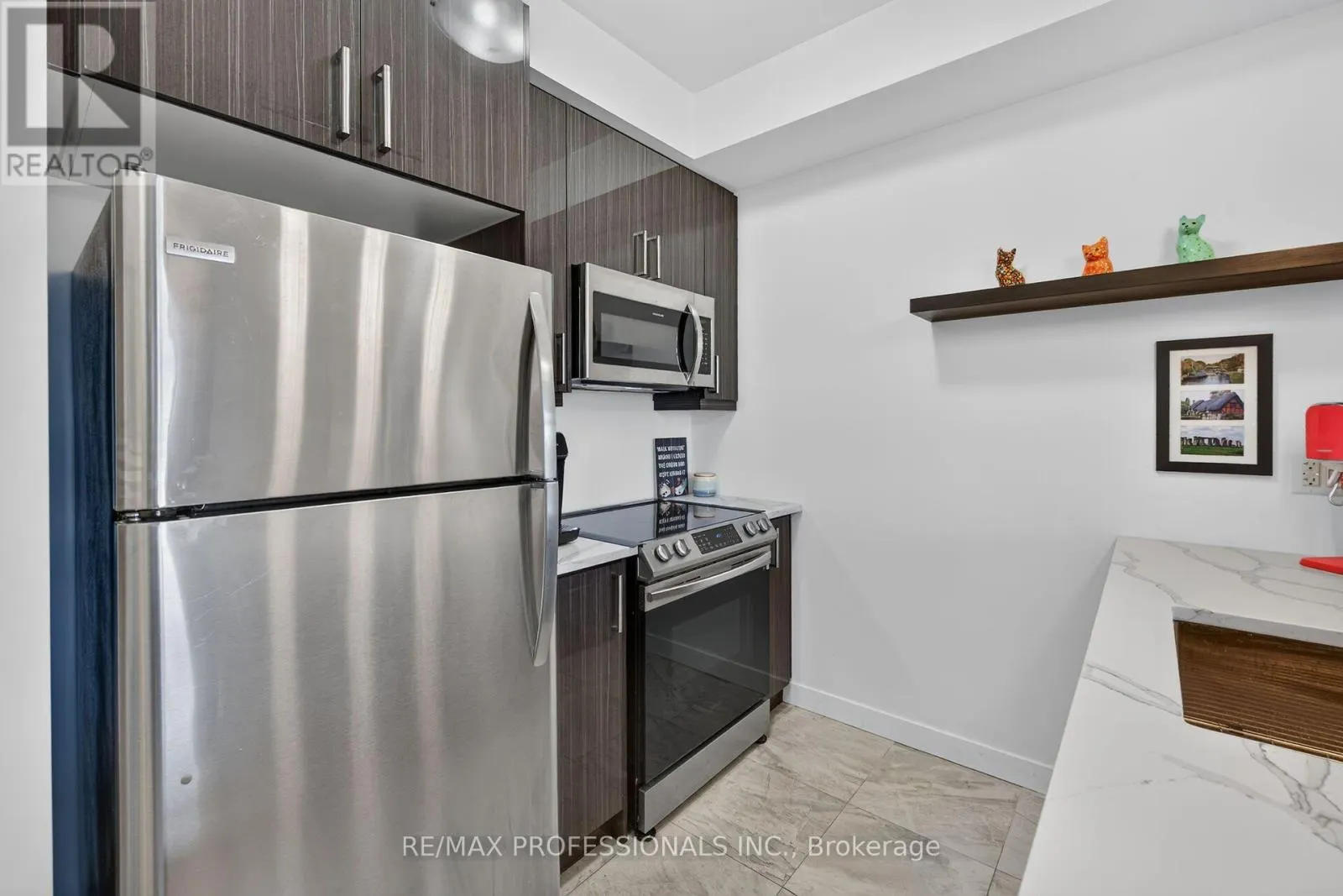 133 - 101 SHOREVIEW PLACE