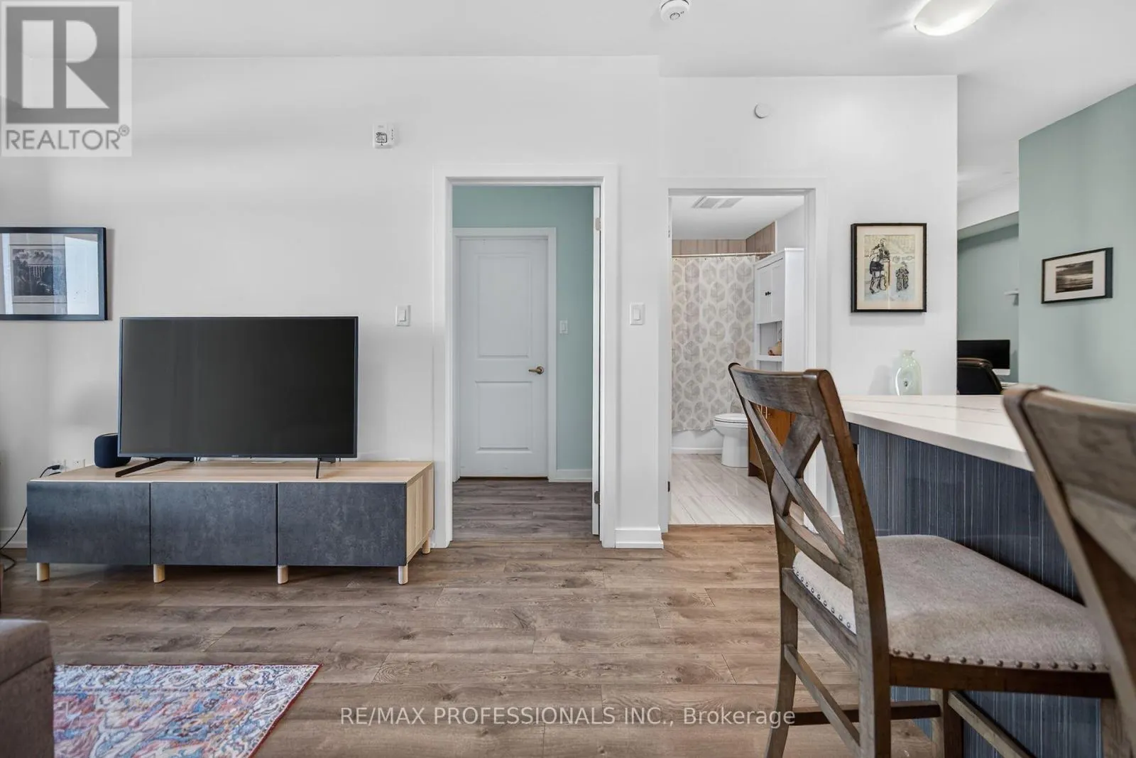 133 - 101 SHOREVIEW PLACE