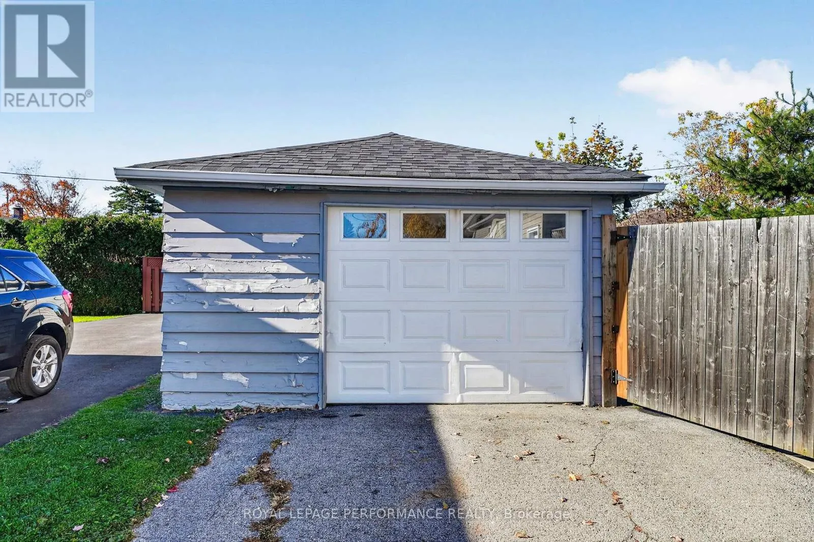 1404 GALLINGER AVENUE