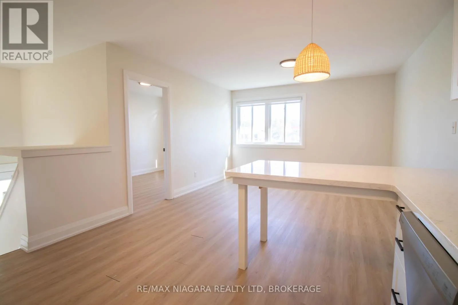 3 KLINES AVENUE