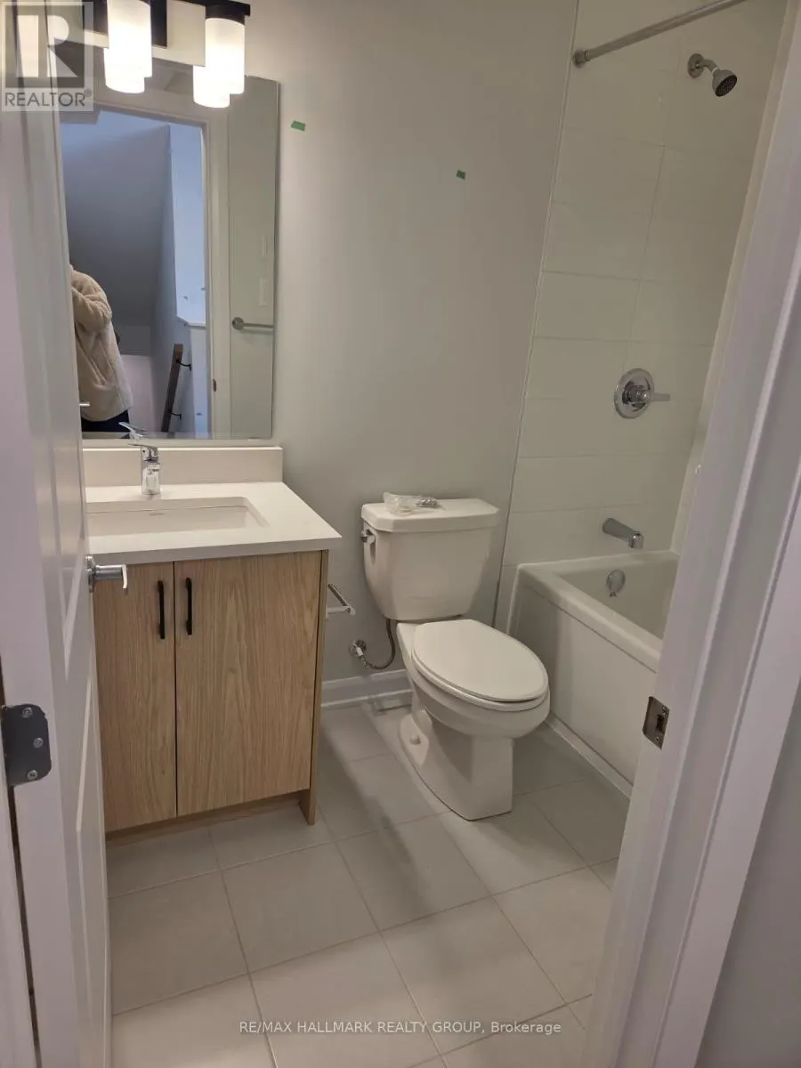 24 - 201 GLENROY GILBERT DRIVE