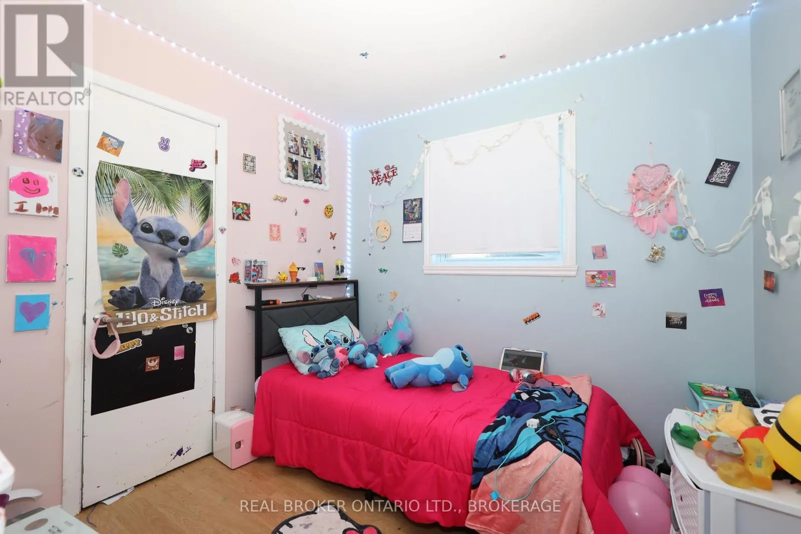 406 DOMINION STREET S