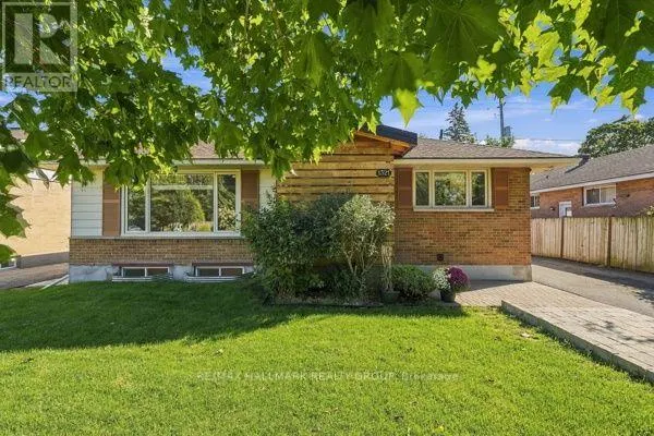 1321 RIDEOUT CRESCENT