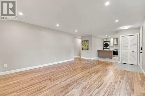 1321 RIDEOUT CRESCENT
