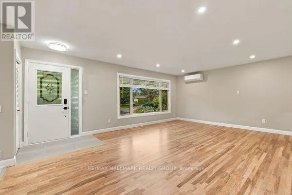 1321 RIDEOUT CRESCENT