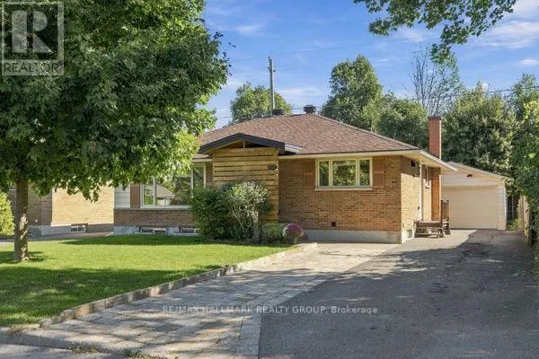 1321 RIDEOUT CRESCENT