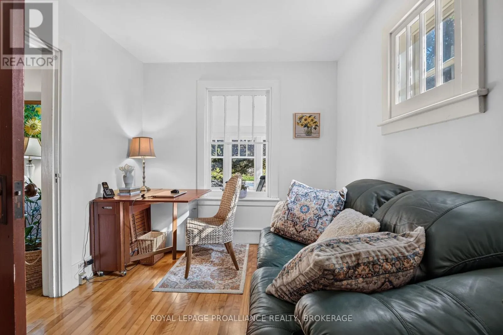 548 DIVISION STREET