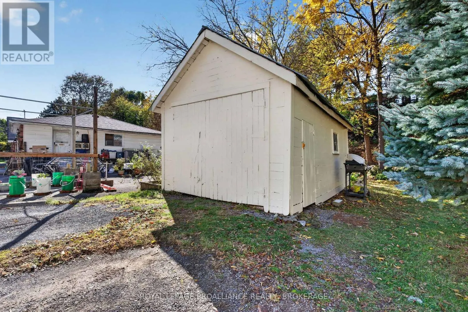 548 DIVISION STREET