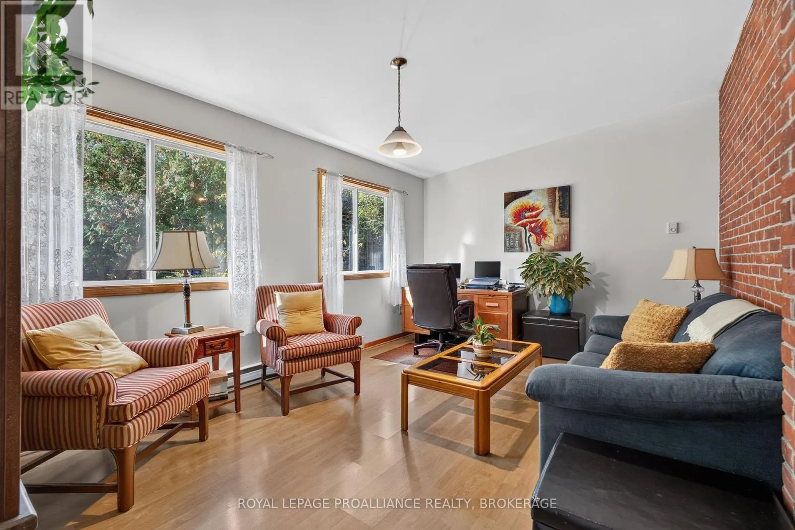 548 DIVISION STREET