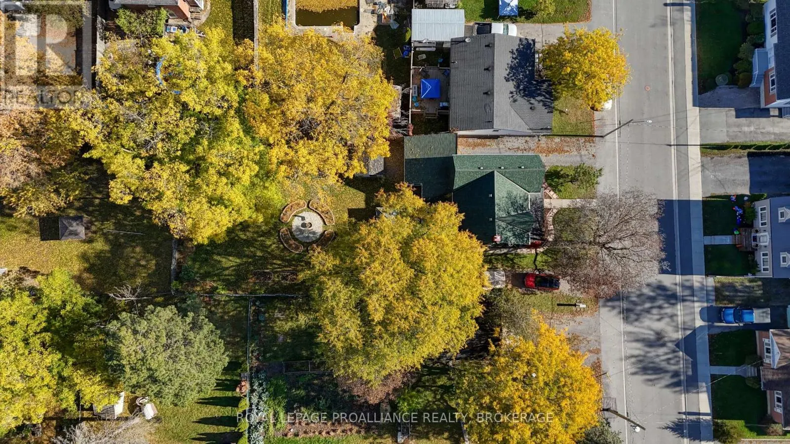 548 DIVISION STREET