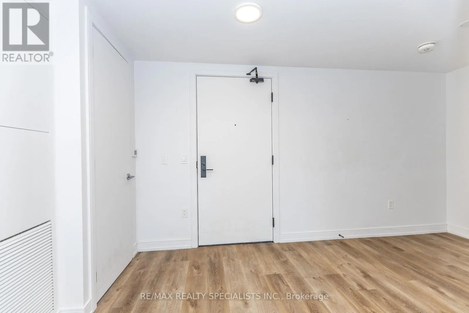 1404 - 1 JARVIS STREET