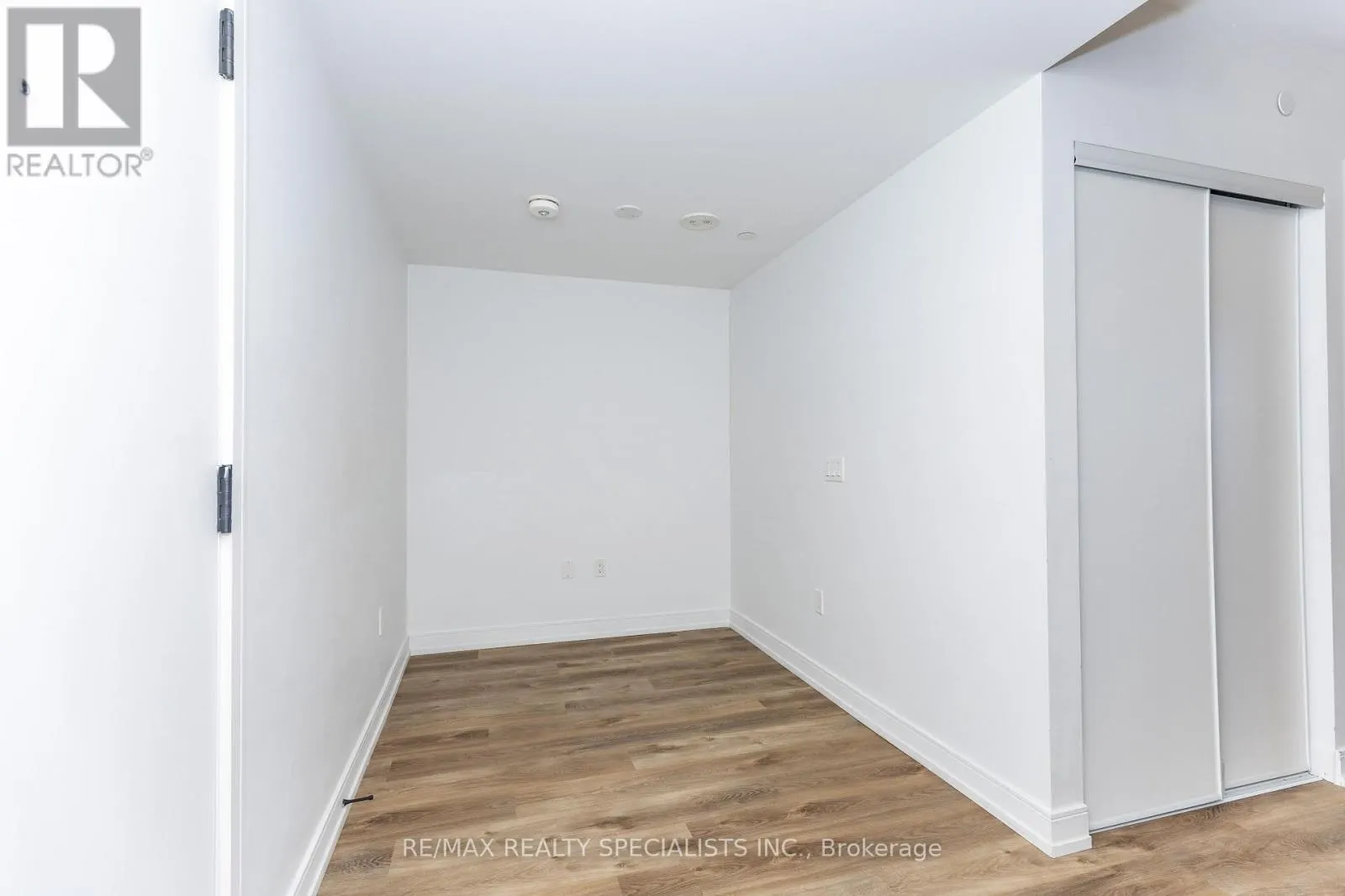 1404 - 1 JARVIS STREET
