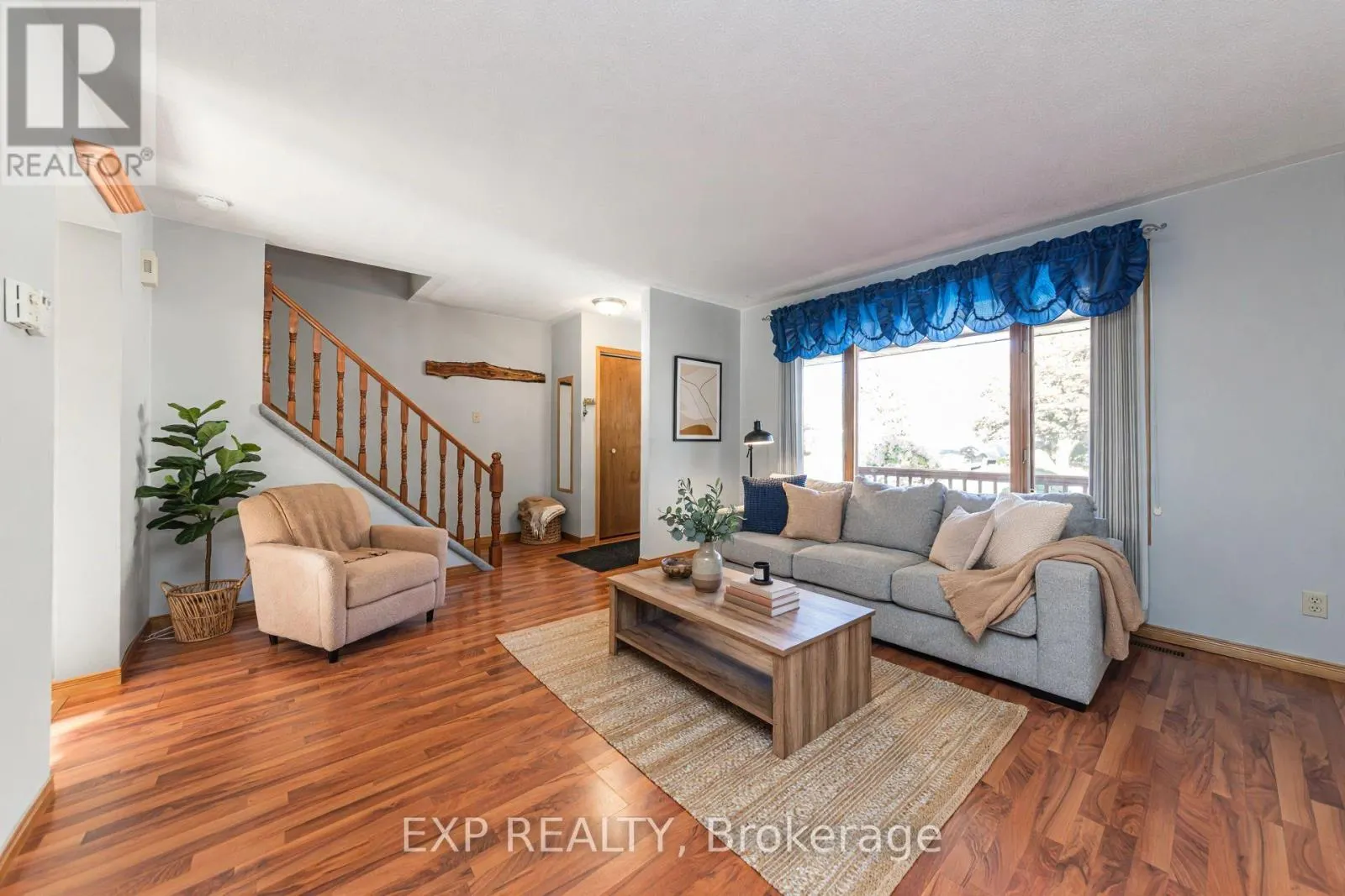 5126 MEADOWLAND DRIVE W