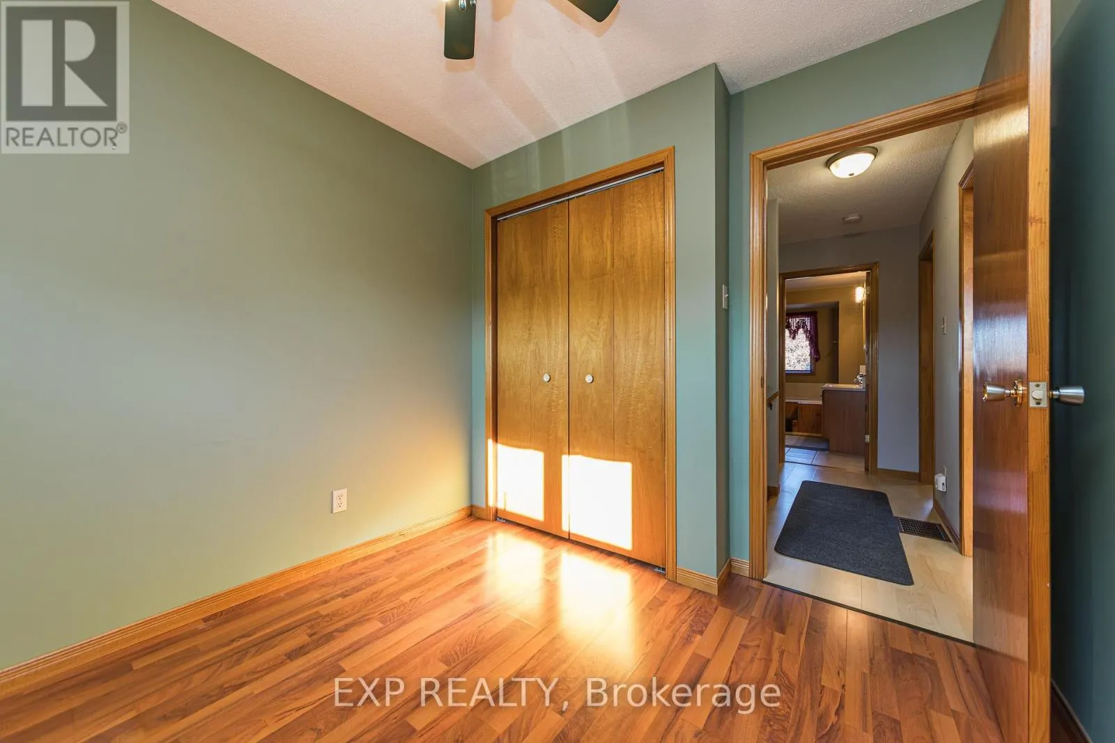 5126 MEADOWLAND DRIVE W