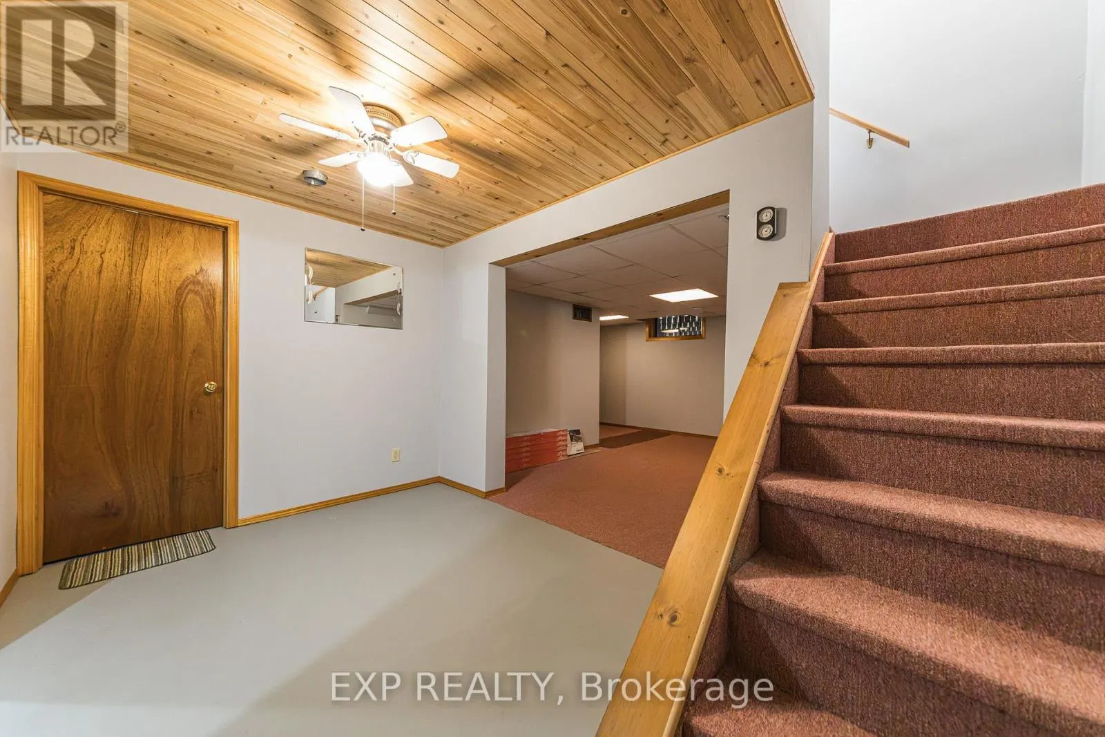 5126 MEADOWLAND DRIVE W
