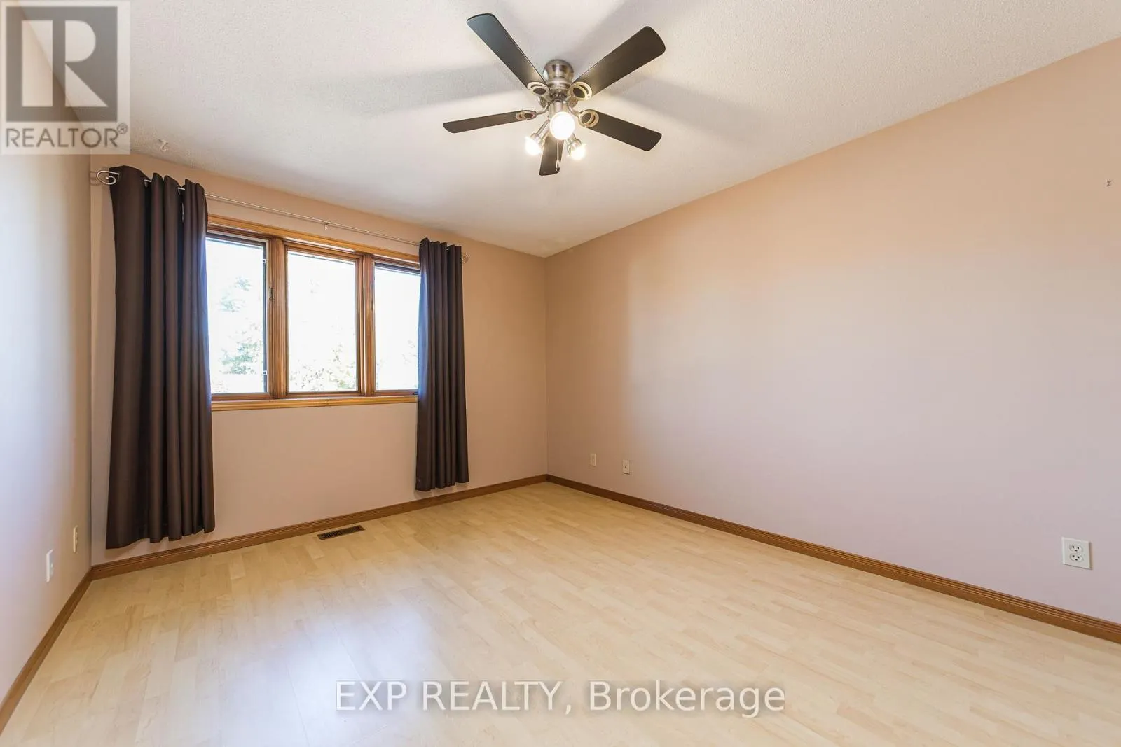 5126 MEADOWLAND DRIVE W