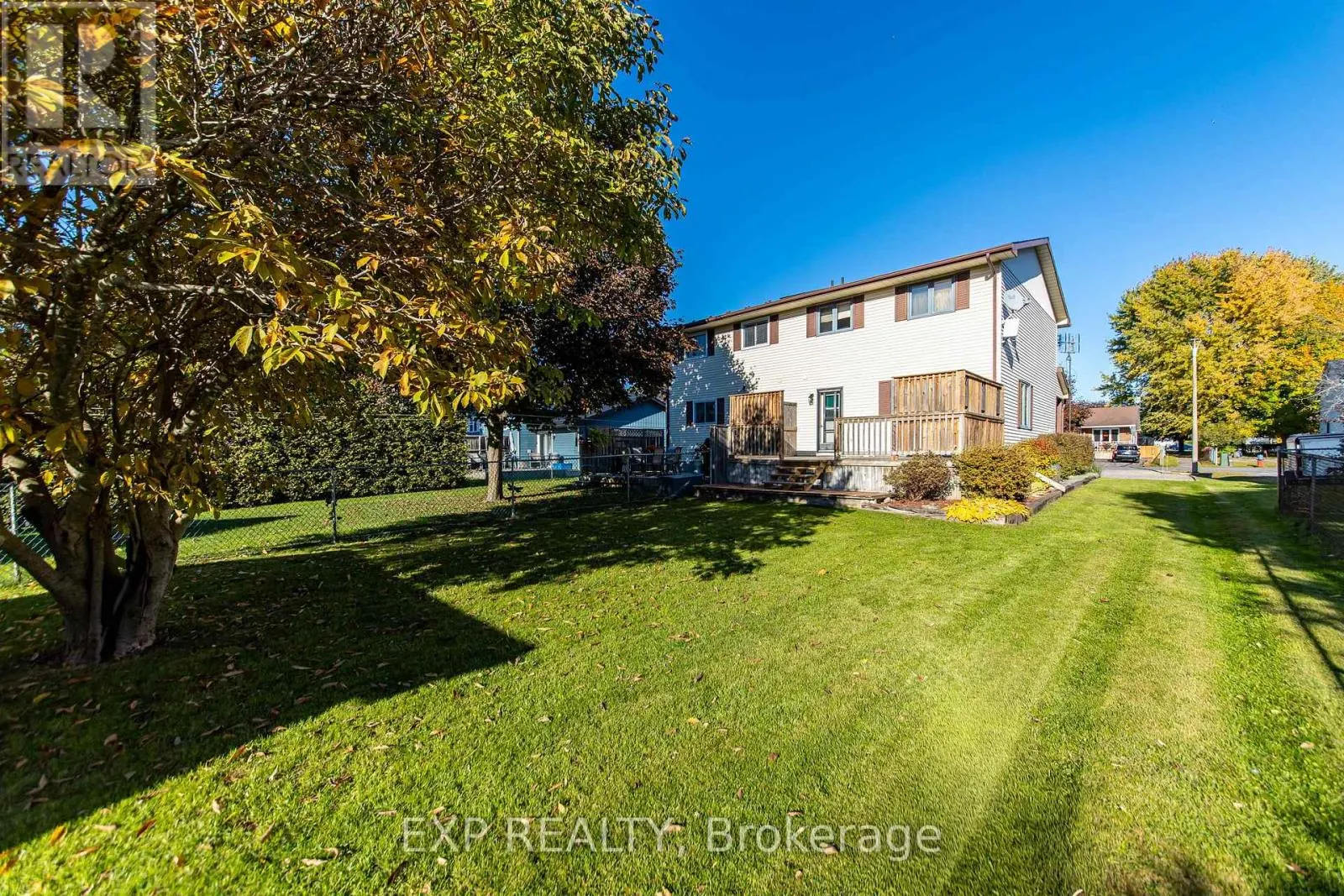 5126 MEADOWLAND DRIVE W
