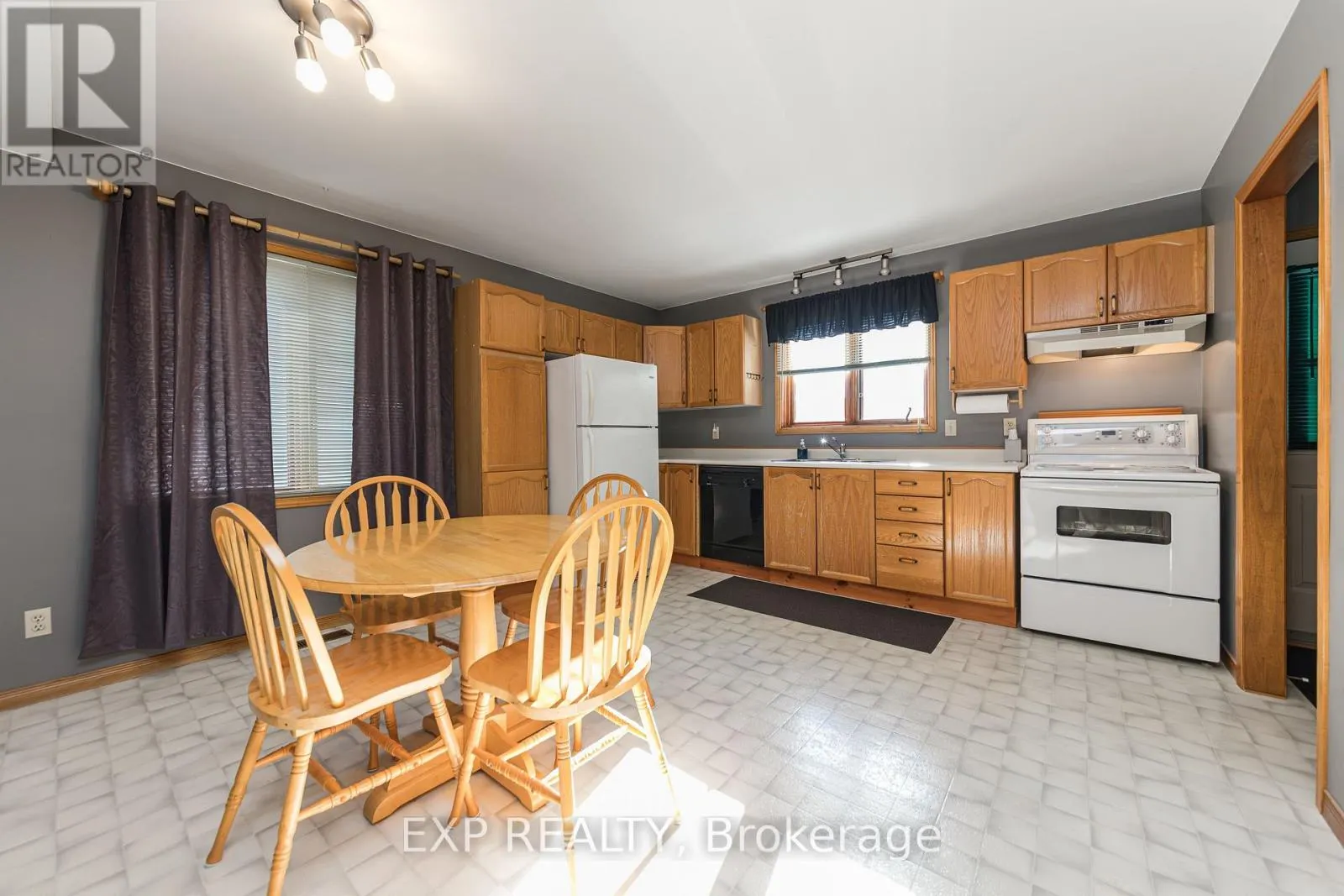 5126 MEADOWLAND DRIVE W