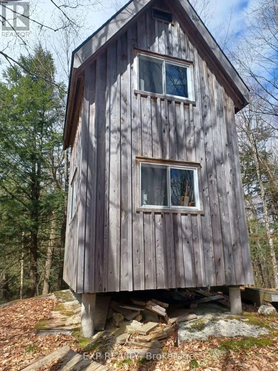 982 RAYMOND ROAD