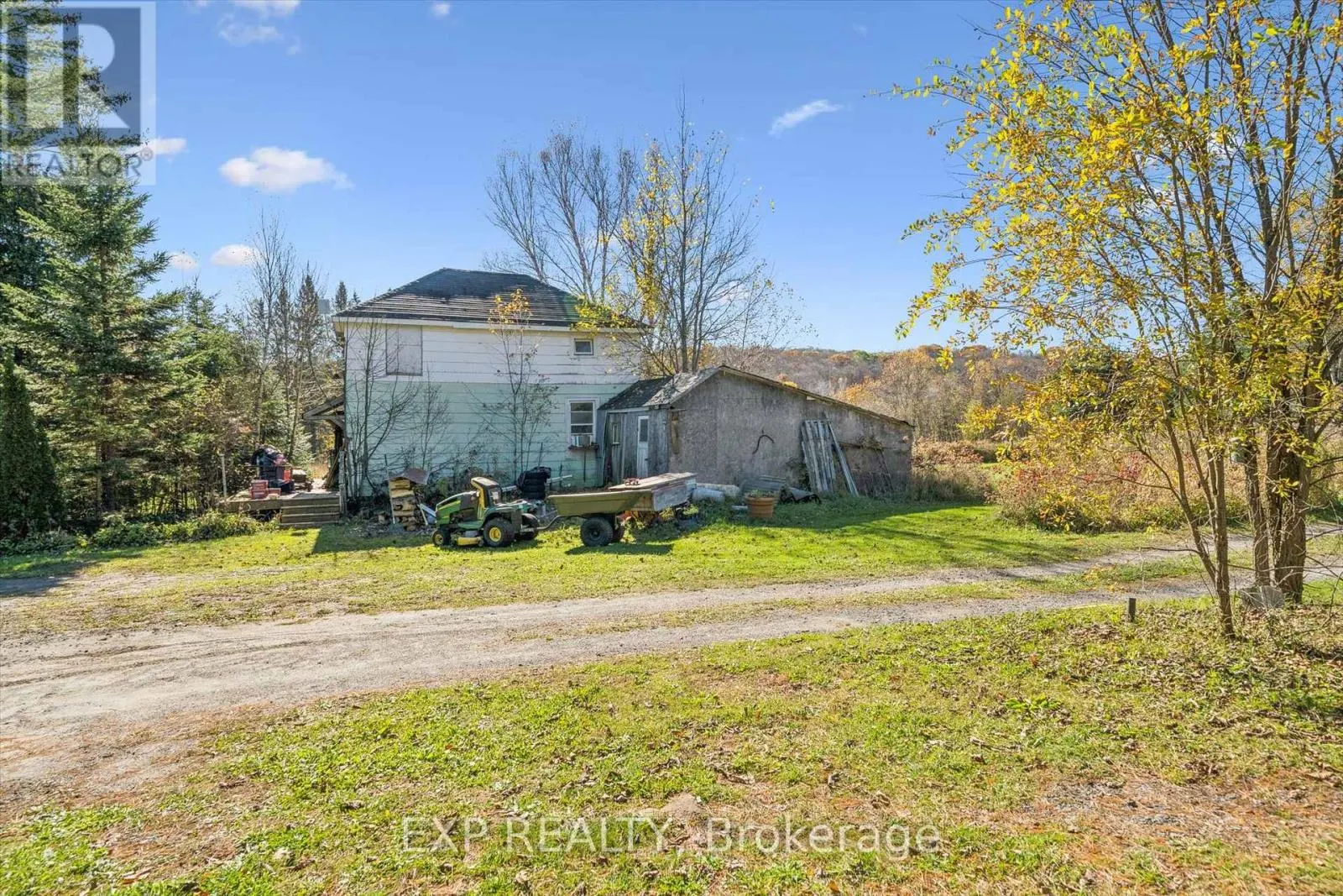 982 RAYMOND ROAD