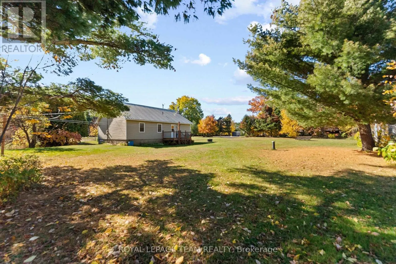 16 ROYAL PINES ROAD