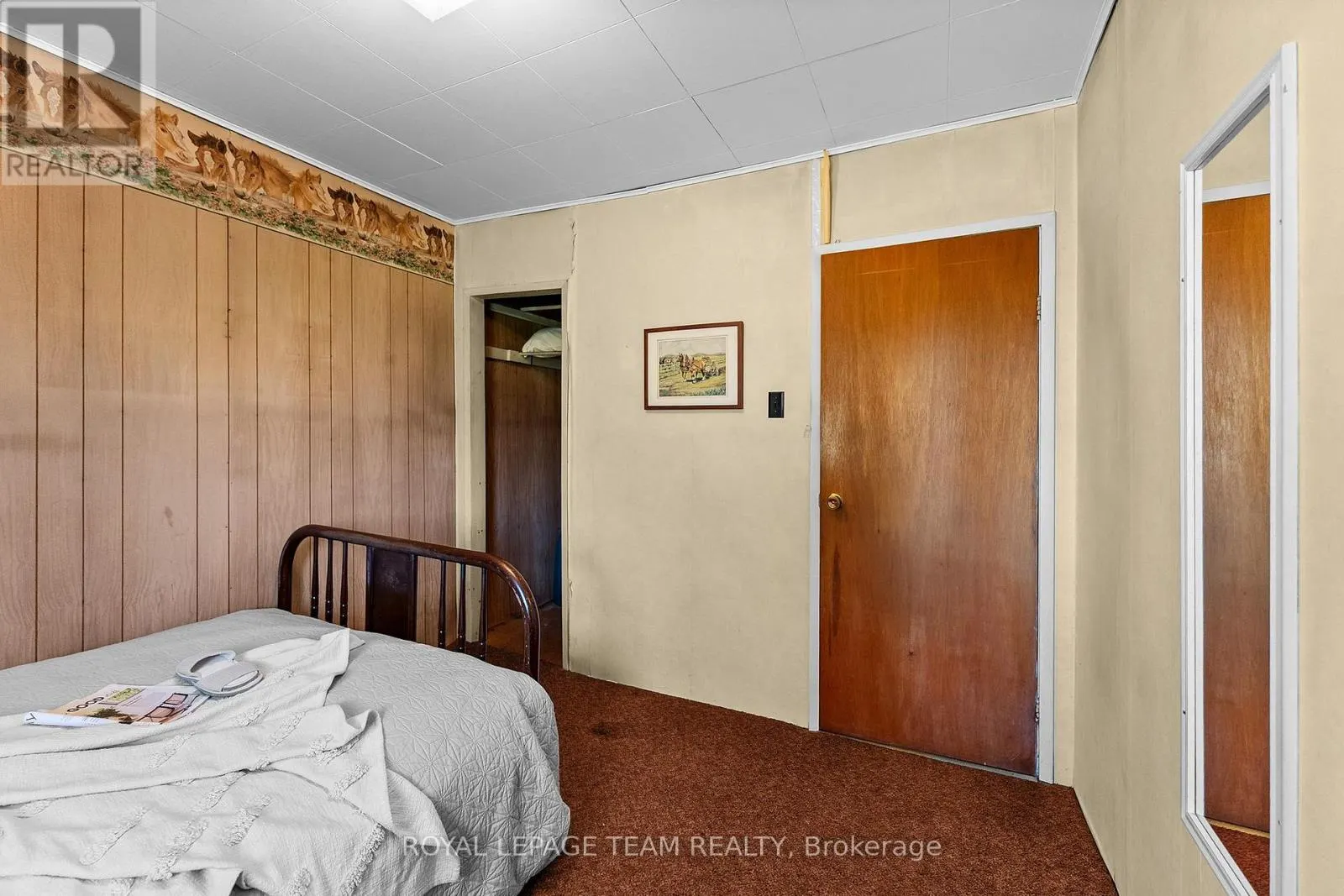 16 ROYAL PINES ROAD