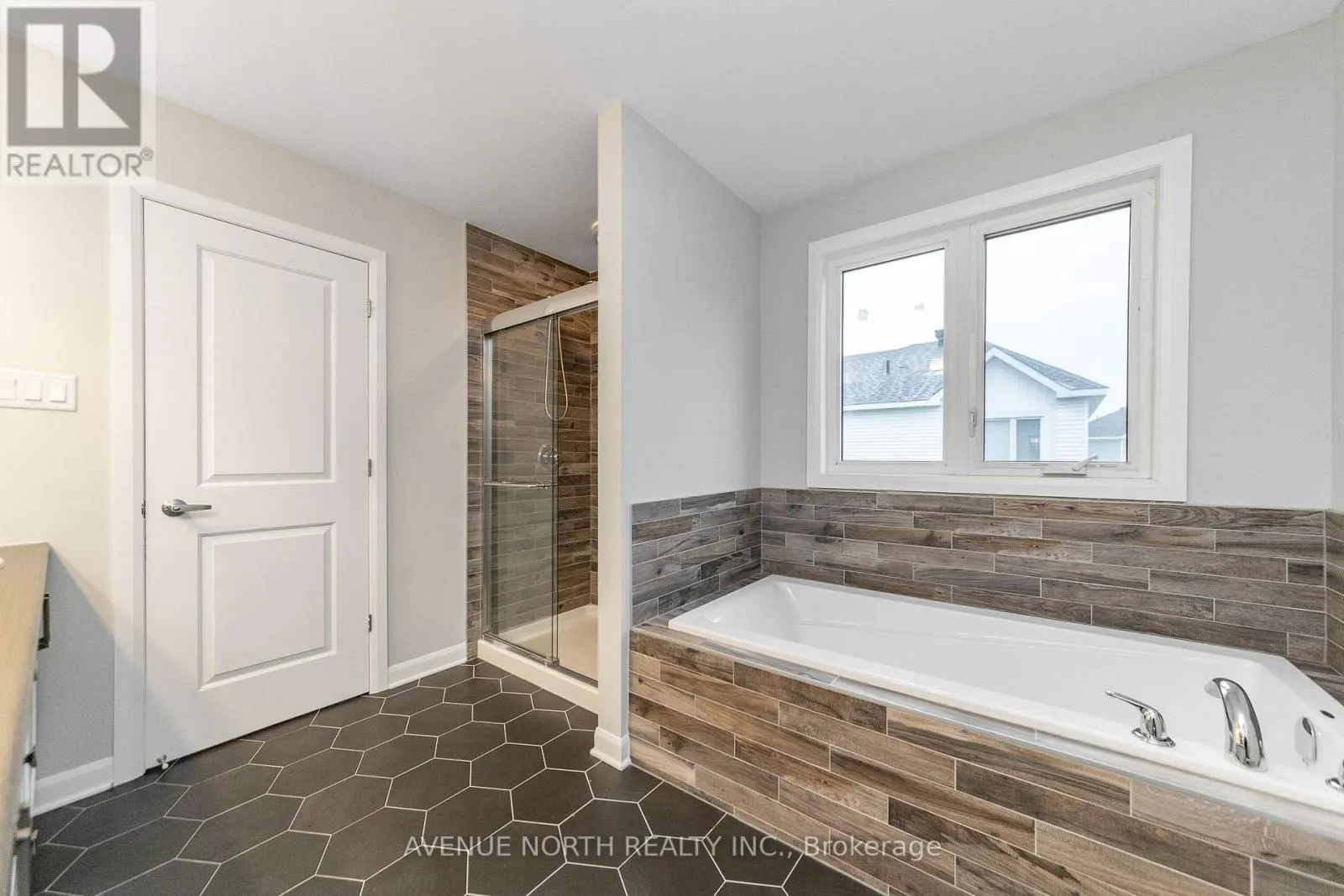 246 AQUARIUM AVENUE