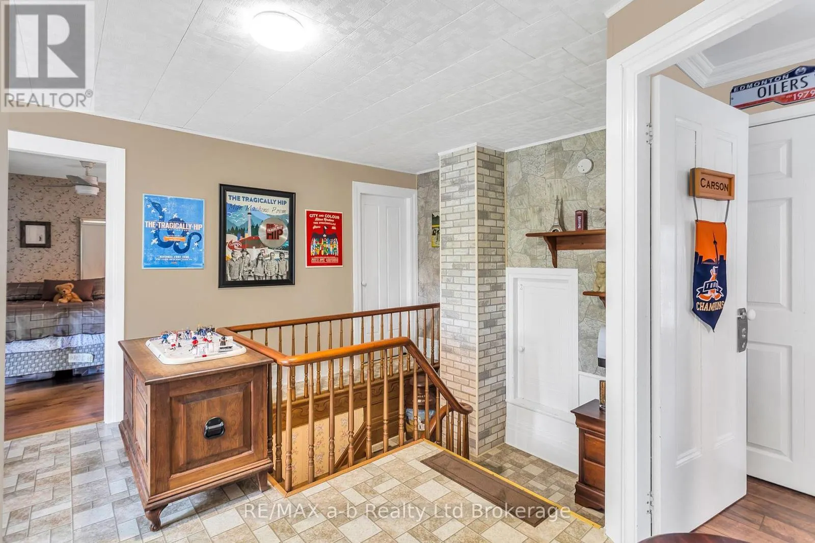 1813 NORFOLK COUNTY 19 ROAD W