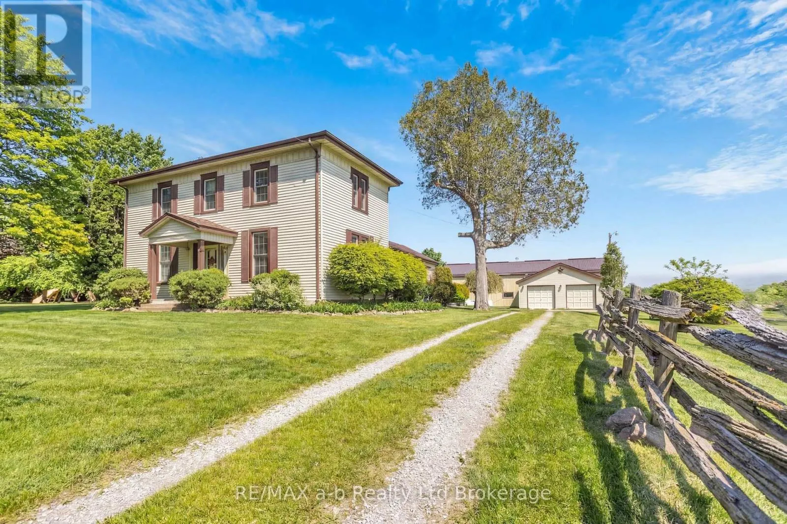 1813 NORFOLK COUNTY 19 ROAD W