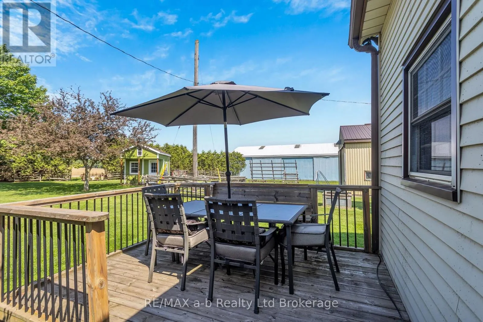 1813 NORFOLK COUNTY 19 ROAD W