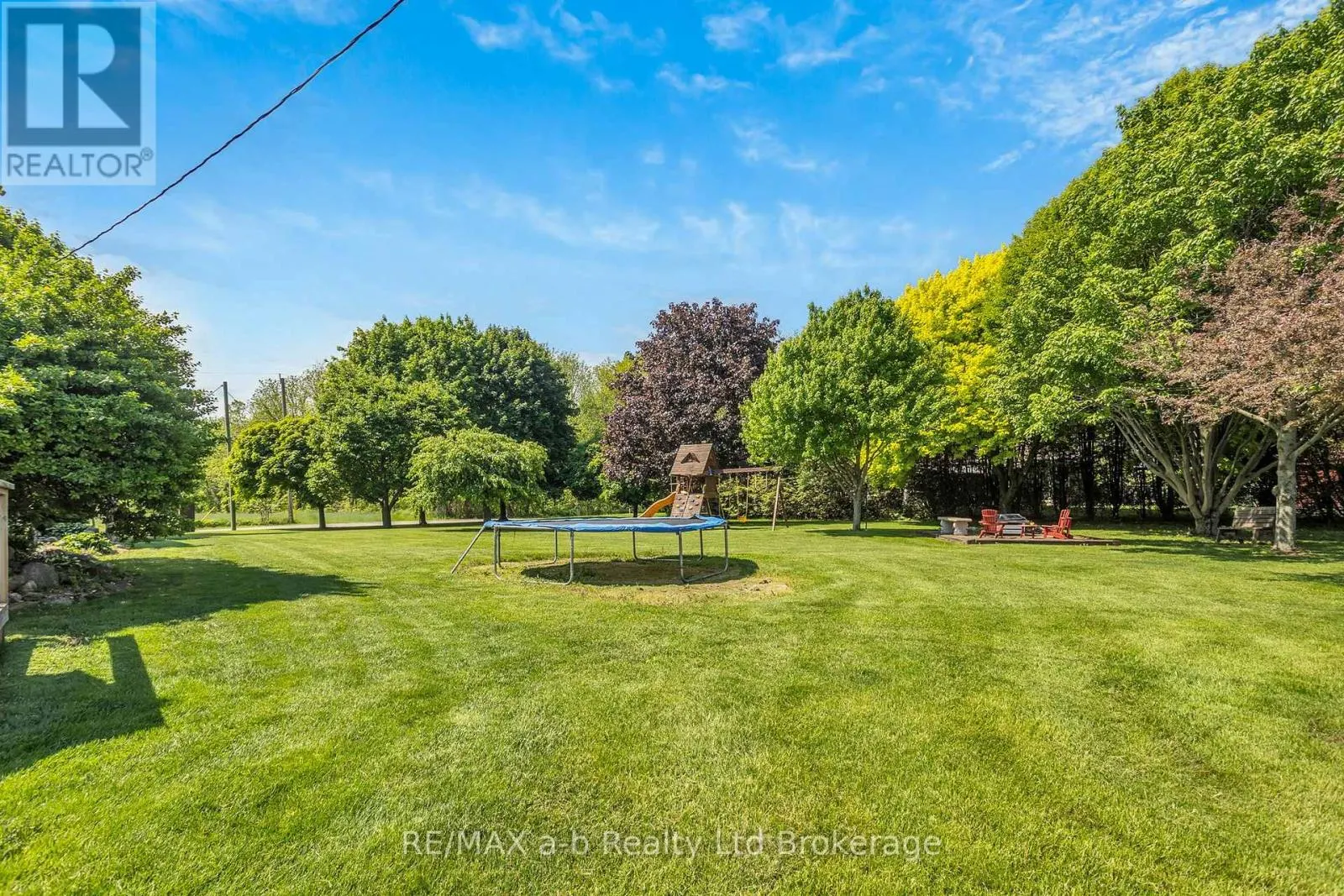 1813 NORFOLK COUNTY 19 ROAD W