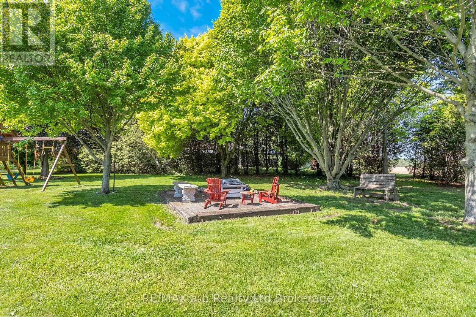 1813 NORFOLK COUNTY 19 ROAD W