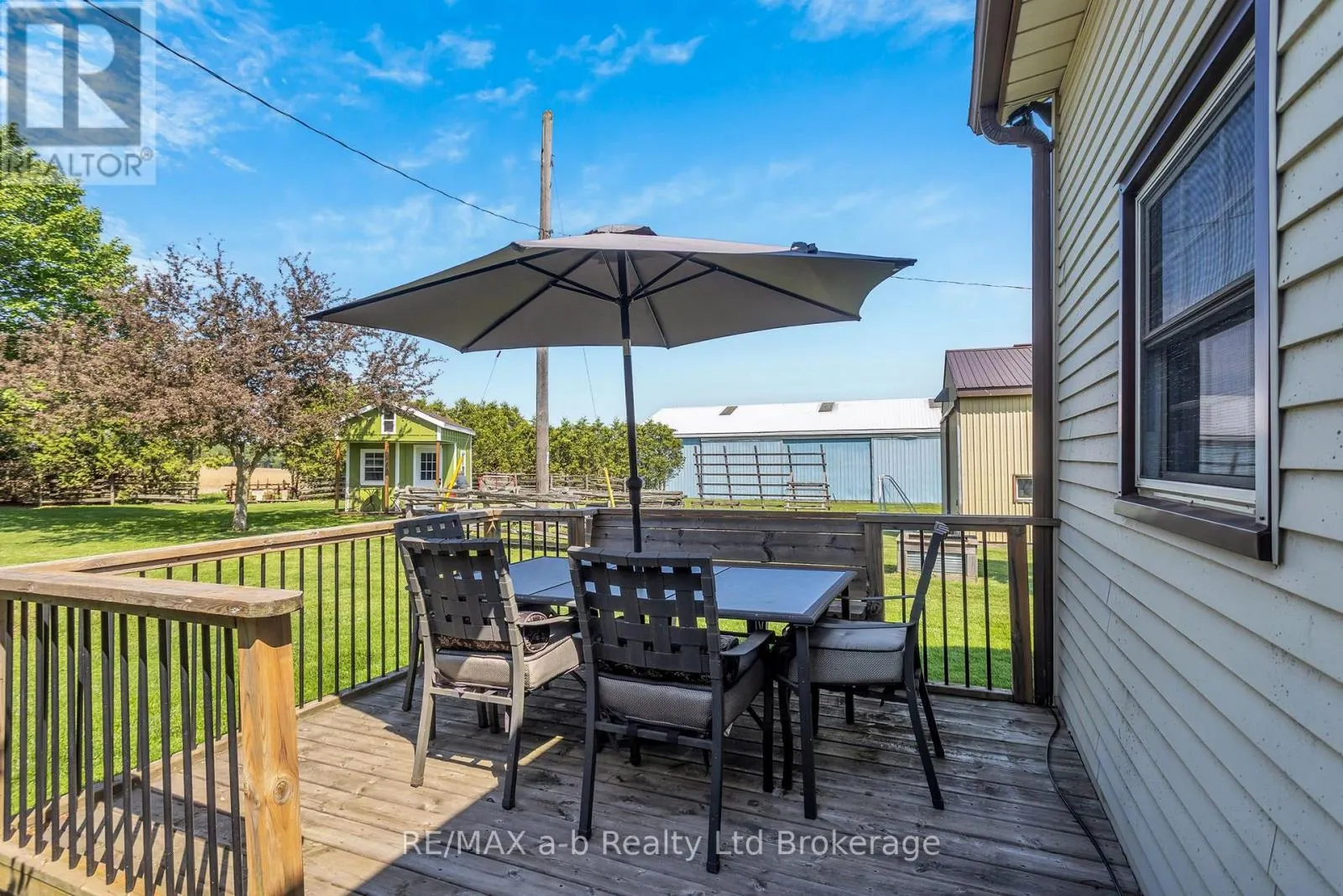 1813 NORFOLK COUNTY 19 ROAD W