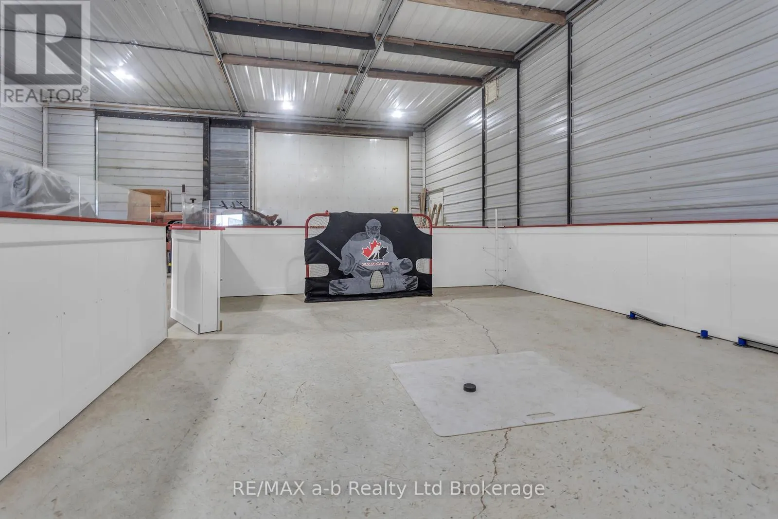 1813 NORFOLK COUNTY 19 ROAD W