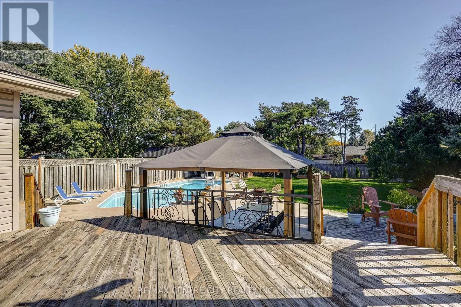 68 LOIS AVENUE