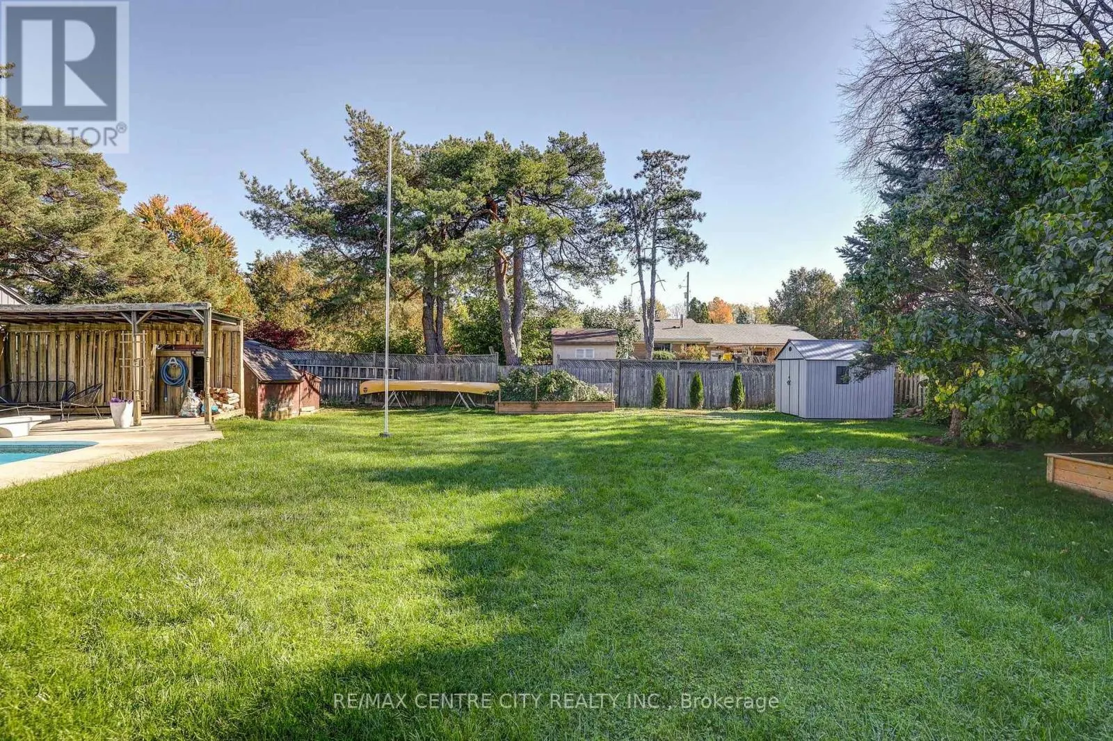 68 LOIS AVENUE
