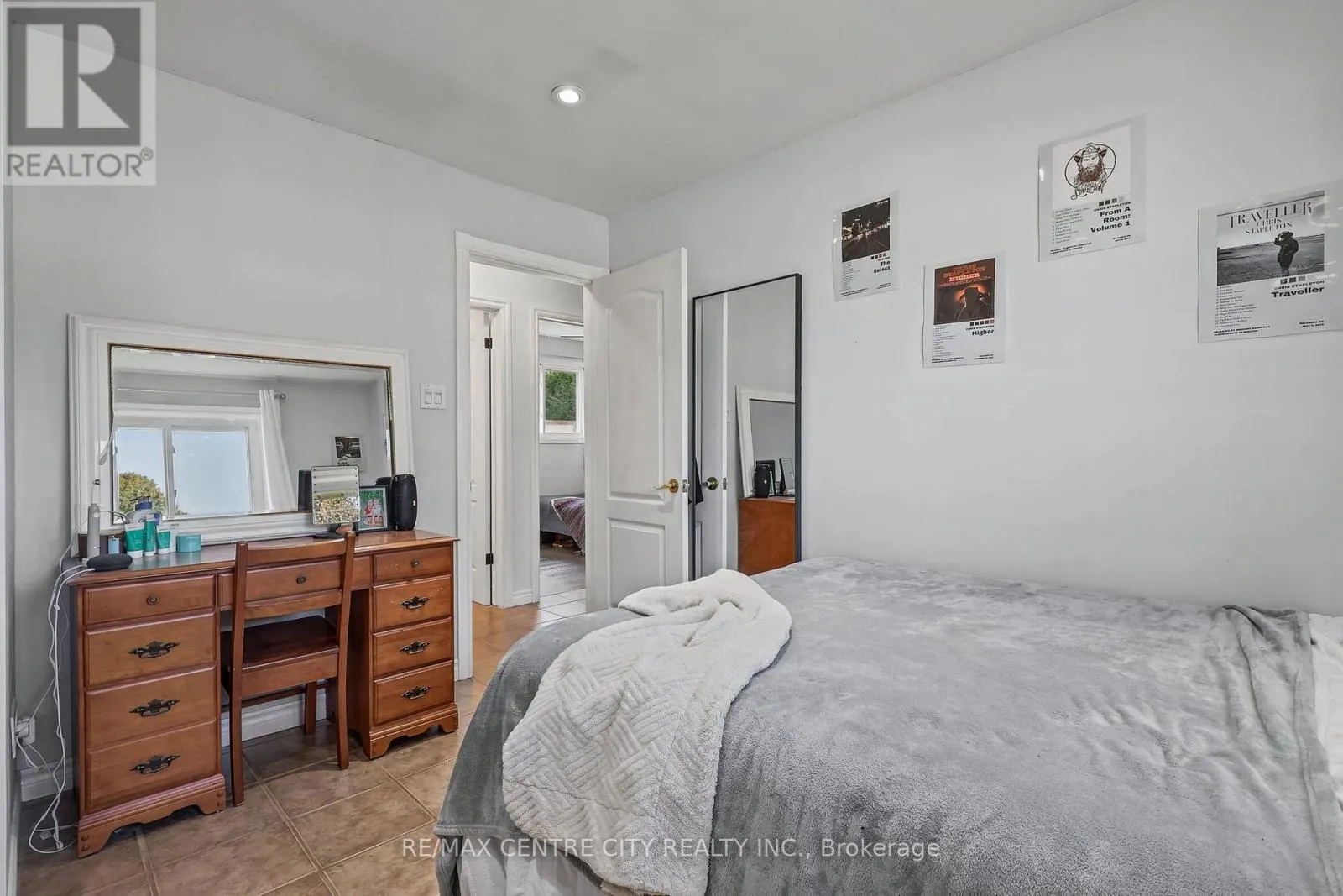 68 LOIS AVENUE