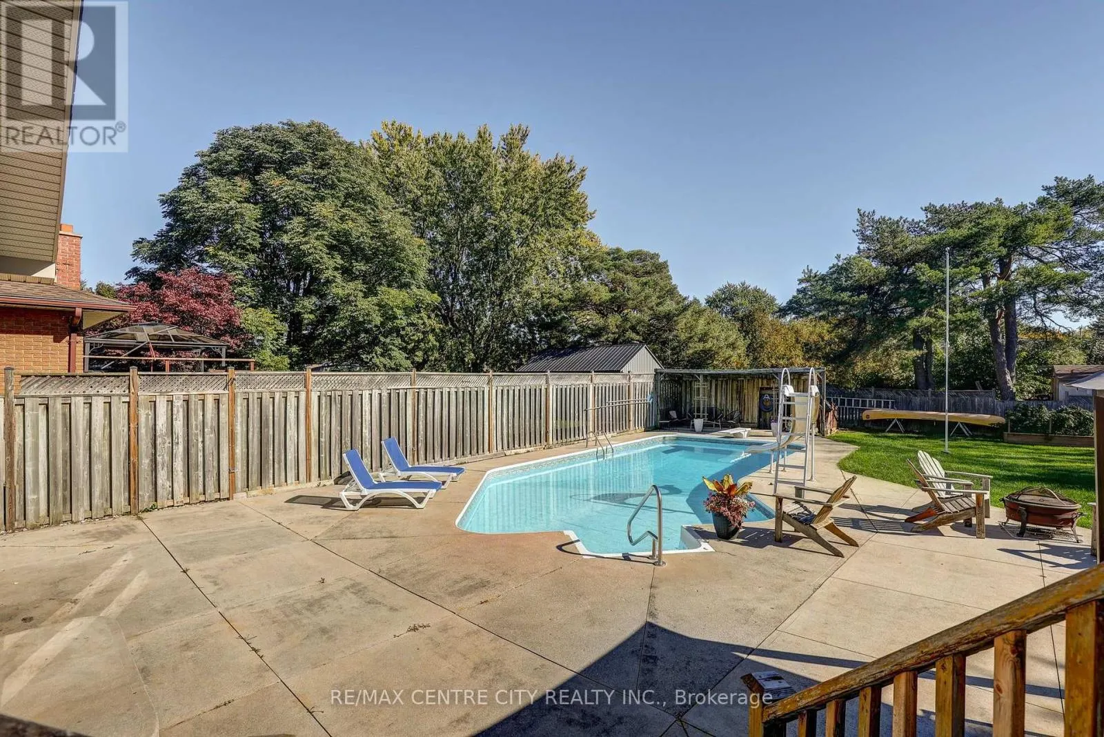 68 LOIS AVENUE