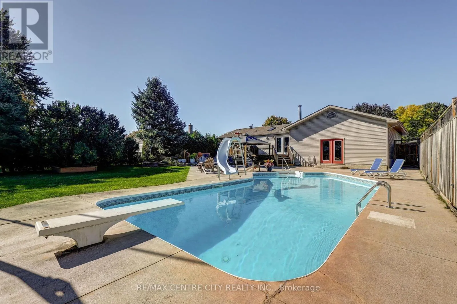 68 LOIS AVENUE