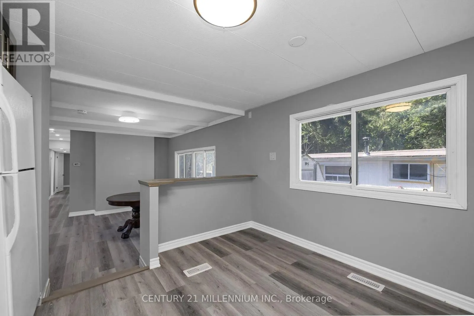 17 CEDAR LANE