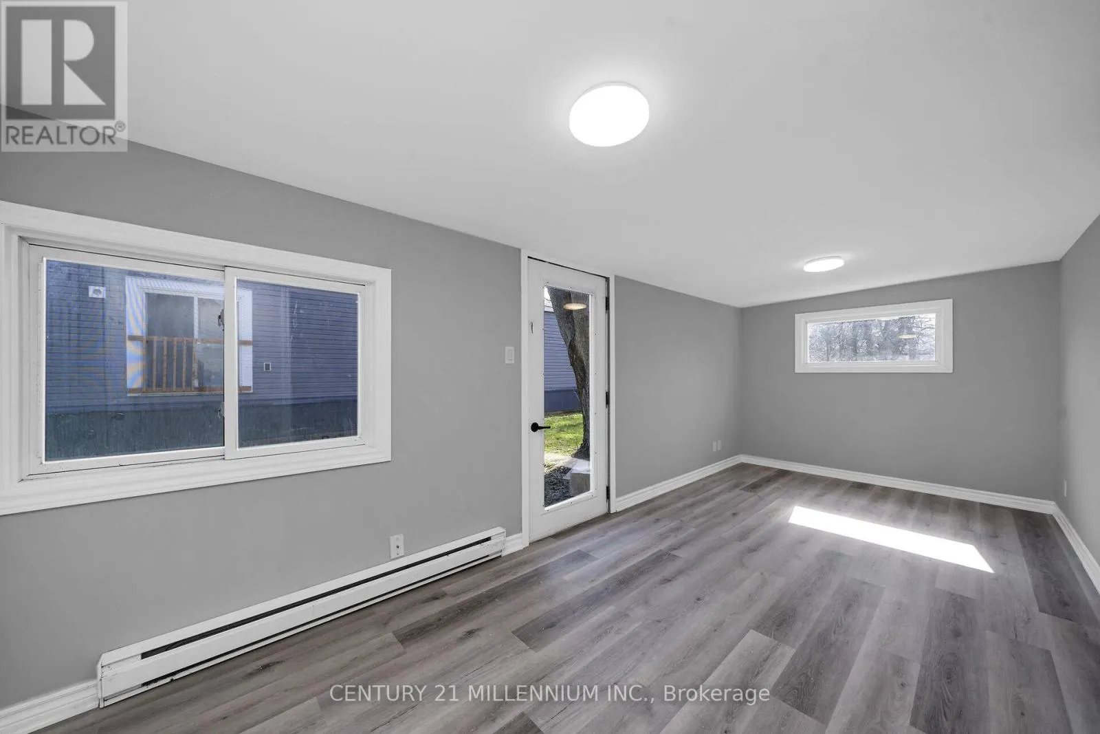 17 CEDAR LANE