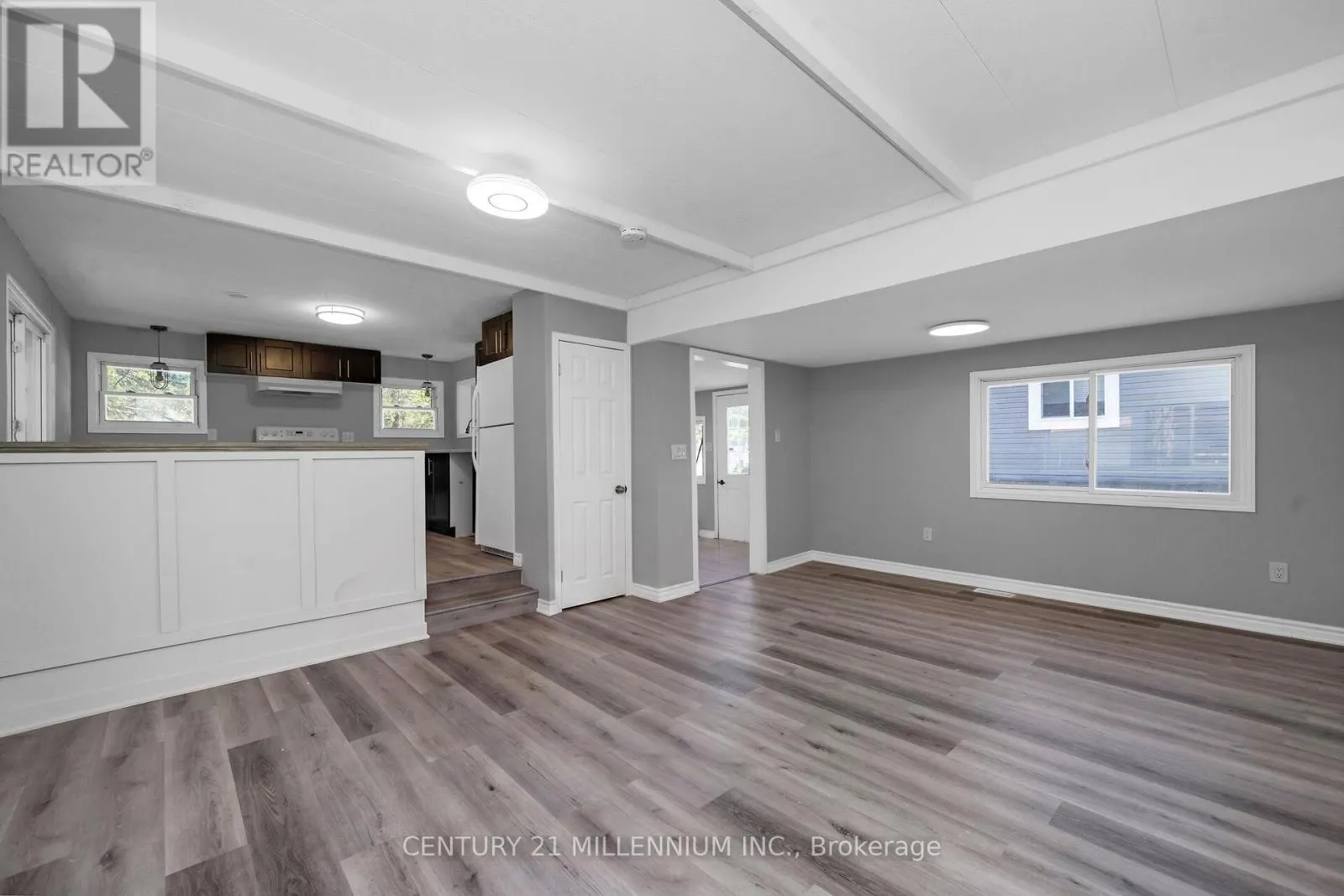 17 CEDAR LANE