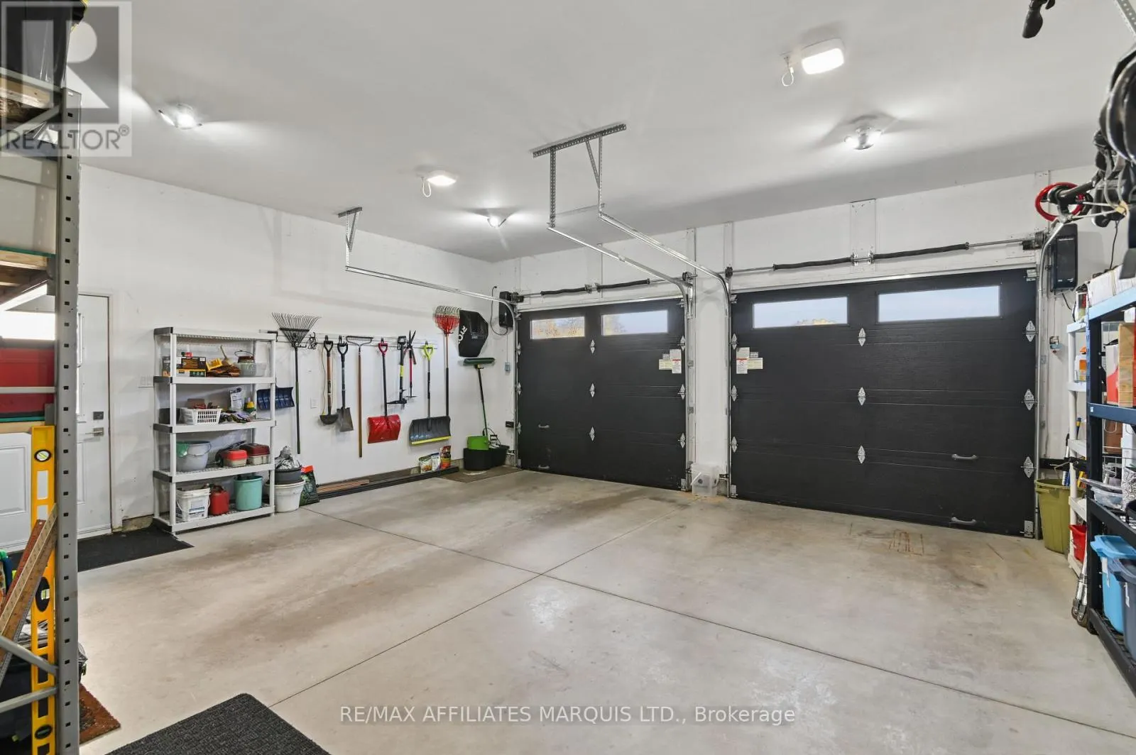 18163 ST LAURENT BOULEVARD