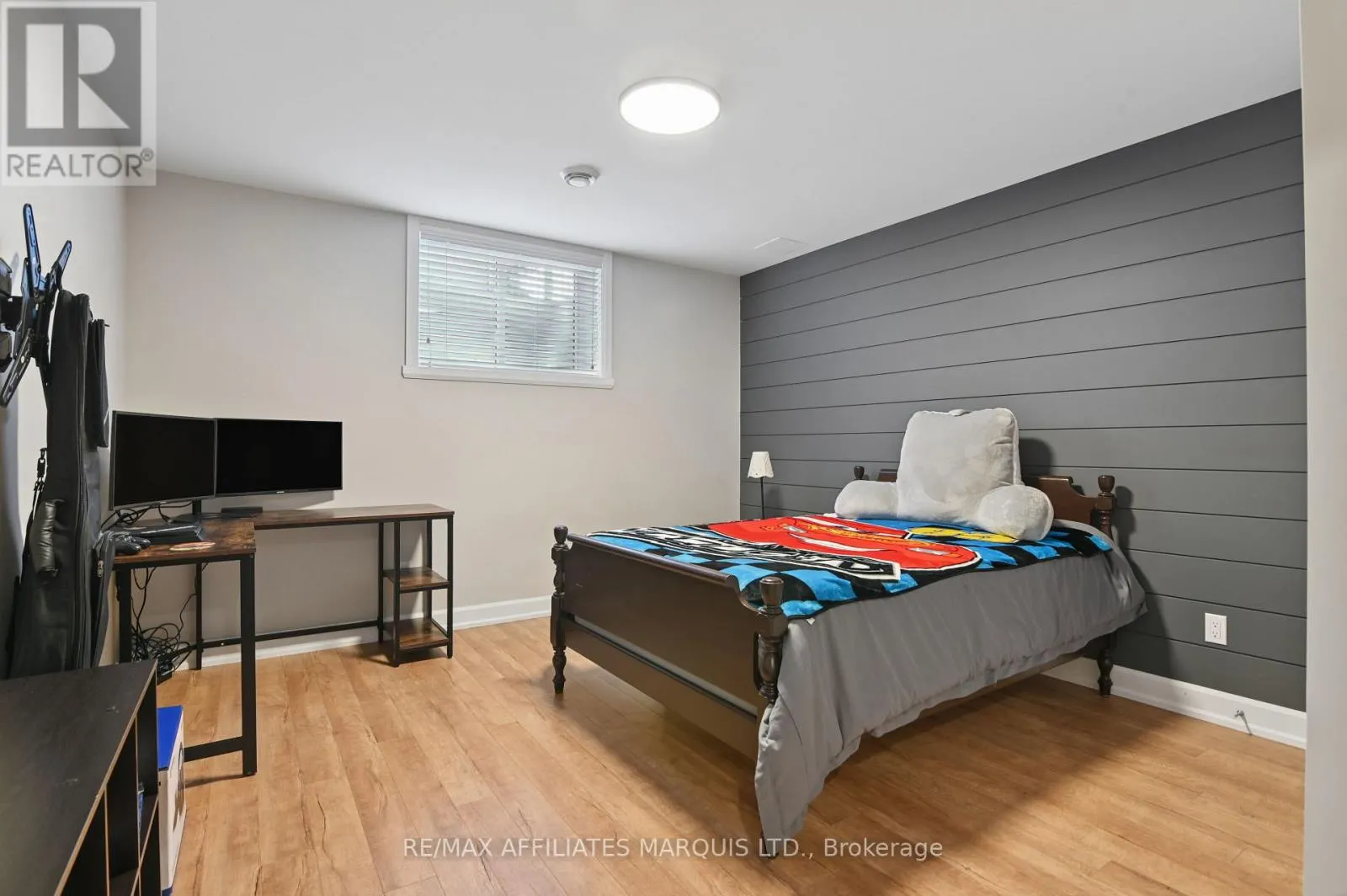 18163 ST LAURENT BOULEVARD