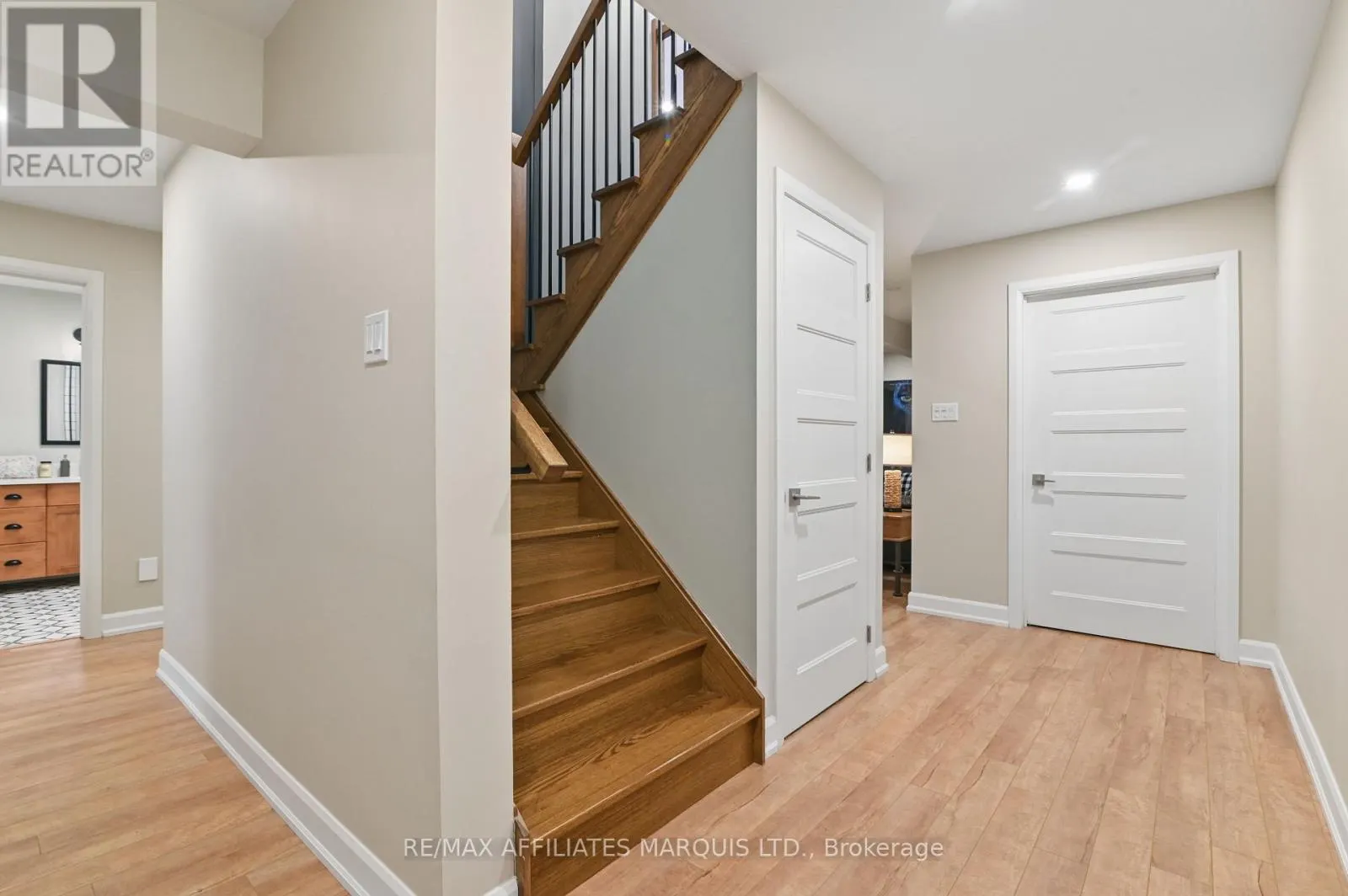 18163 ST LAURENT BOULEVARD
