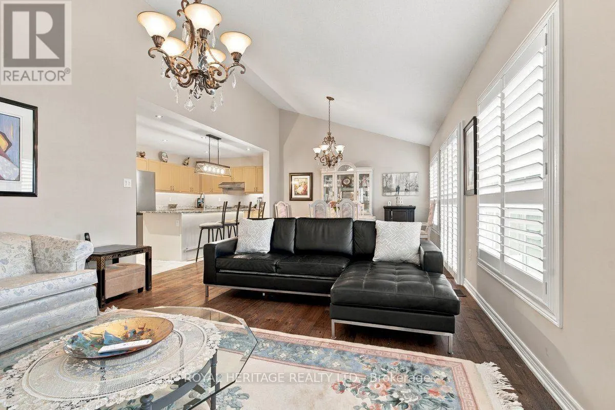 37 GRAINGER CRESCENT