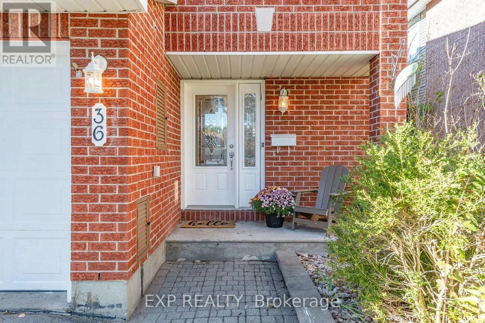 36 MEADOWBREEZE DRIVE
