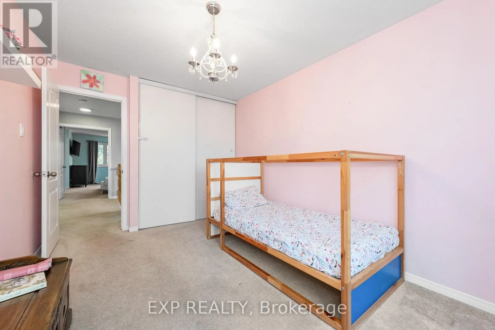 36 MEADOWBREEZE DRIVE