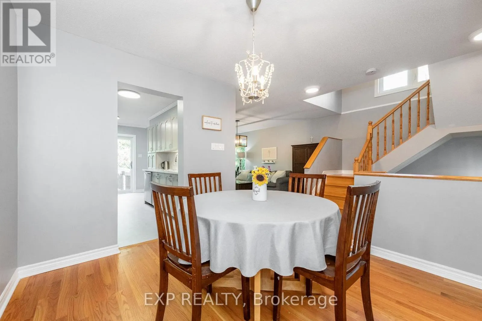 36 MEADOWBREEZE DRIVE