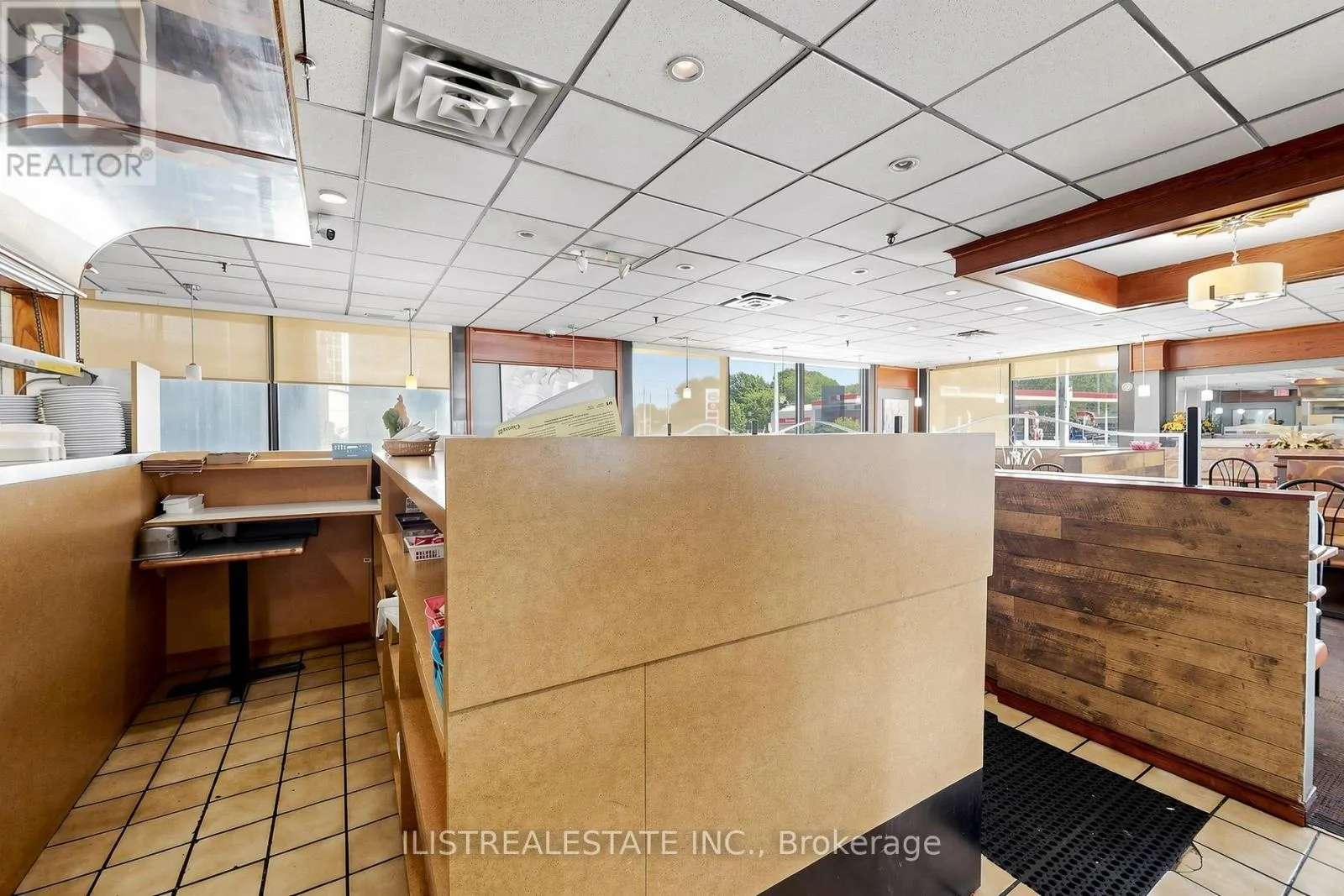 1520 MAIN STREET W